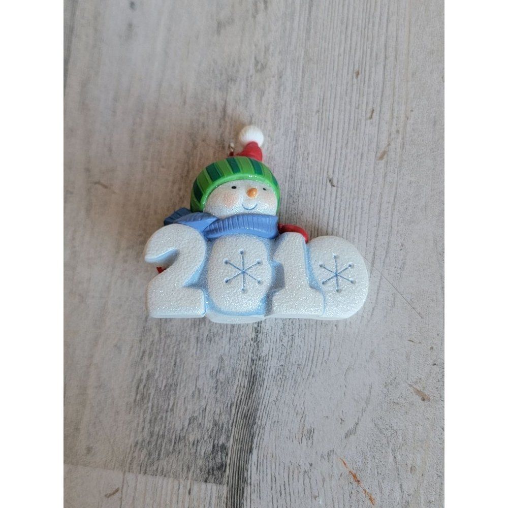Hallmark Frosty fun repaint Red 2010 snowman ornament Xmas